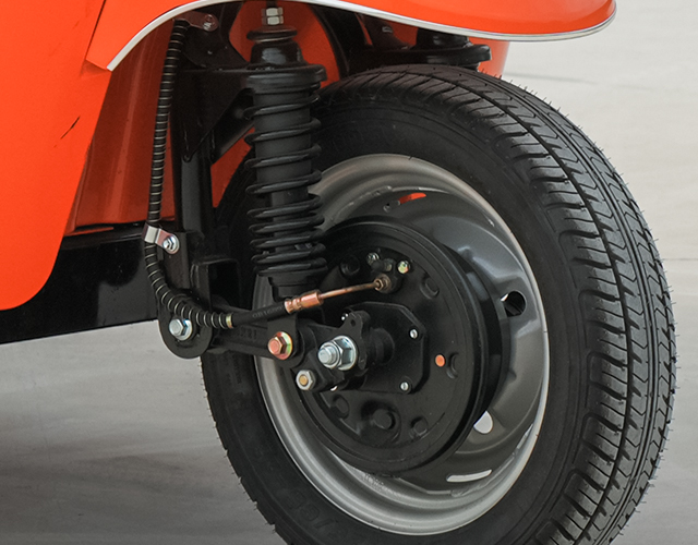 enclosed three-wheel electric passenger tricycle