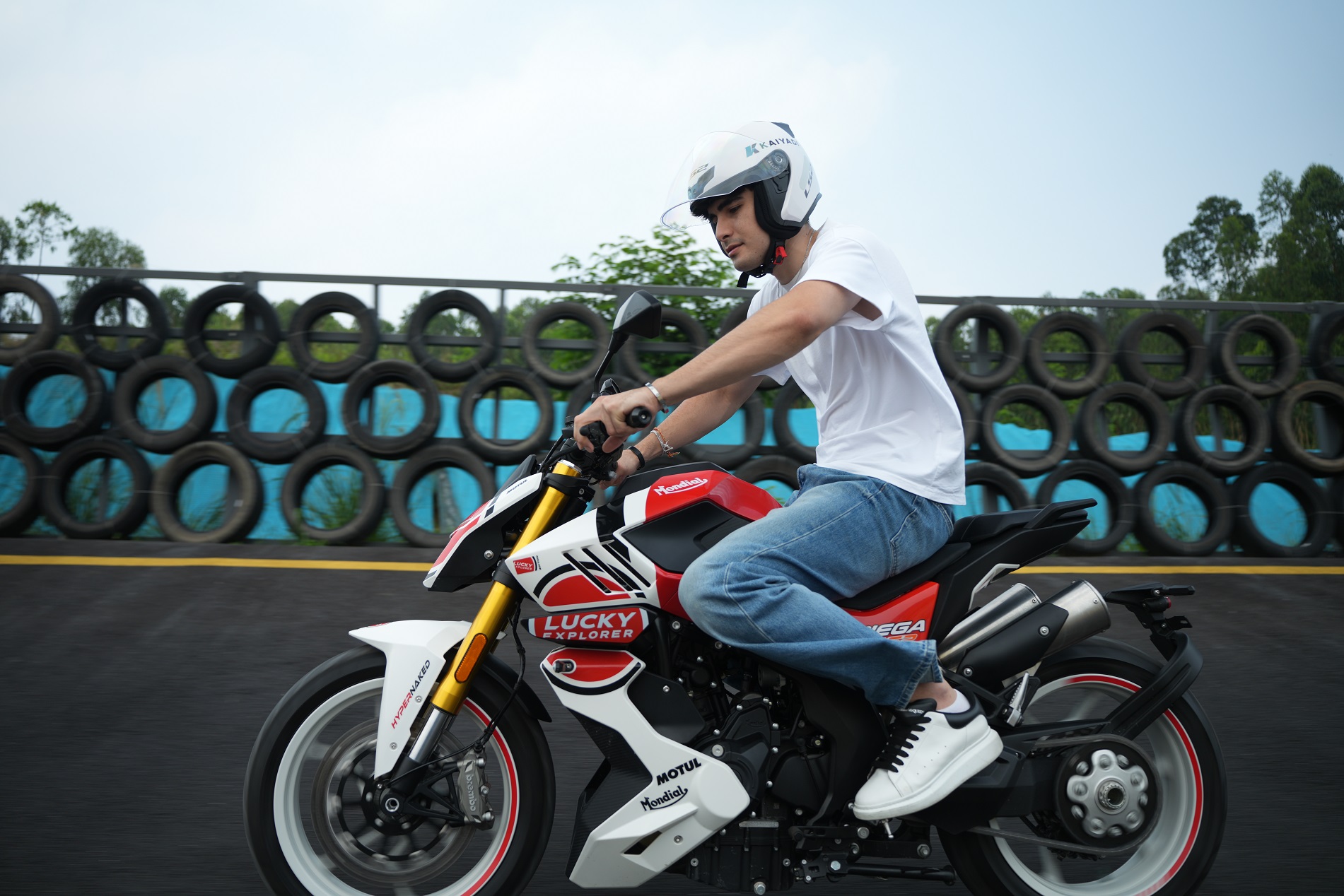 Mondial street bike